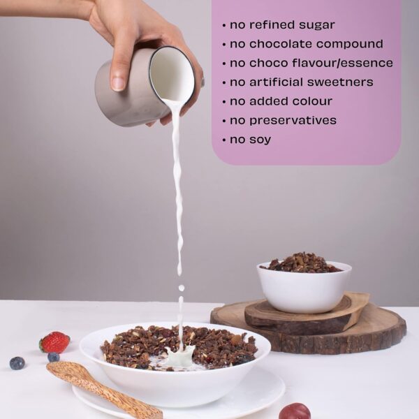 The Whole Truth Foods - SUPERSAVER Breakfast Muesli - Choco Fruit Crunch - 750g - Image 2
